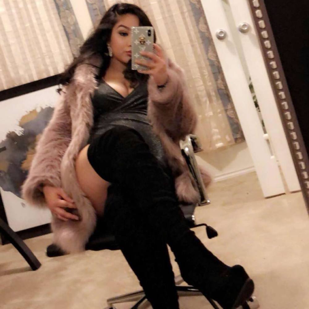 Meet your Posher, Daze